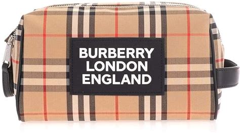 trousse de toilette burberry homme|Burberry store online.